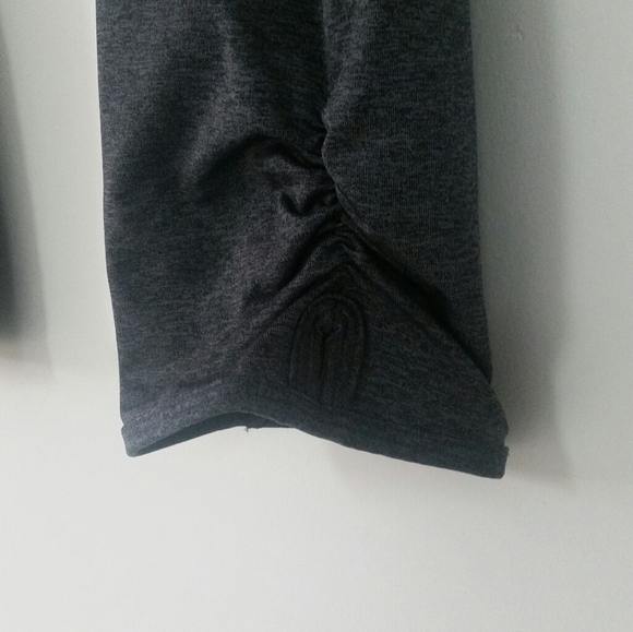 ARDENE Capri Work Out Pants Grey - Picture 7 of 11